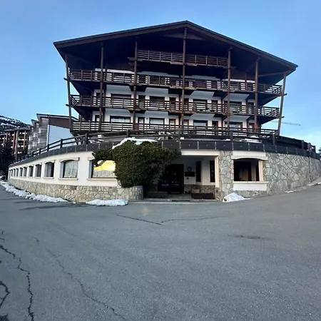 Royale By Mountainhouses